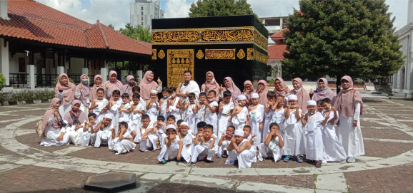 Peragaan Manasik Haji TKIT Al Fidaa