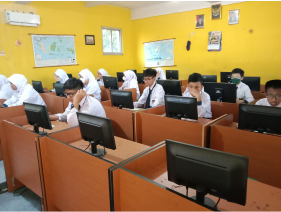 Kegiatan Asesment Nasional Berbasis Komputer ANBK 2022 SMPIT Al fidaa
