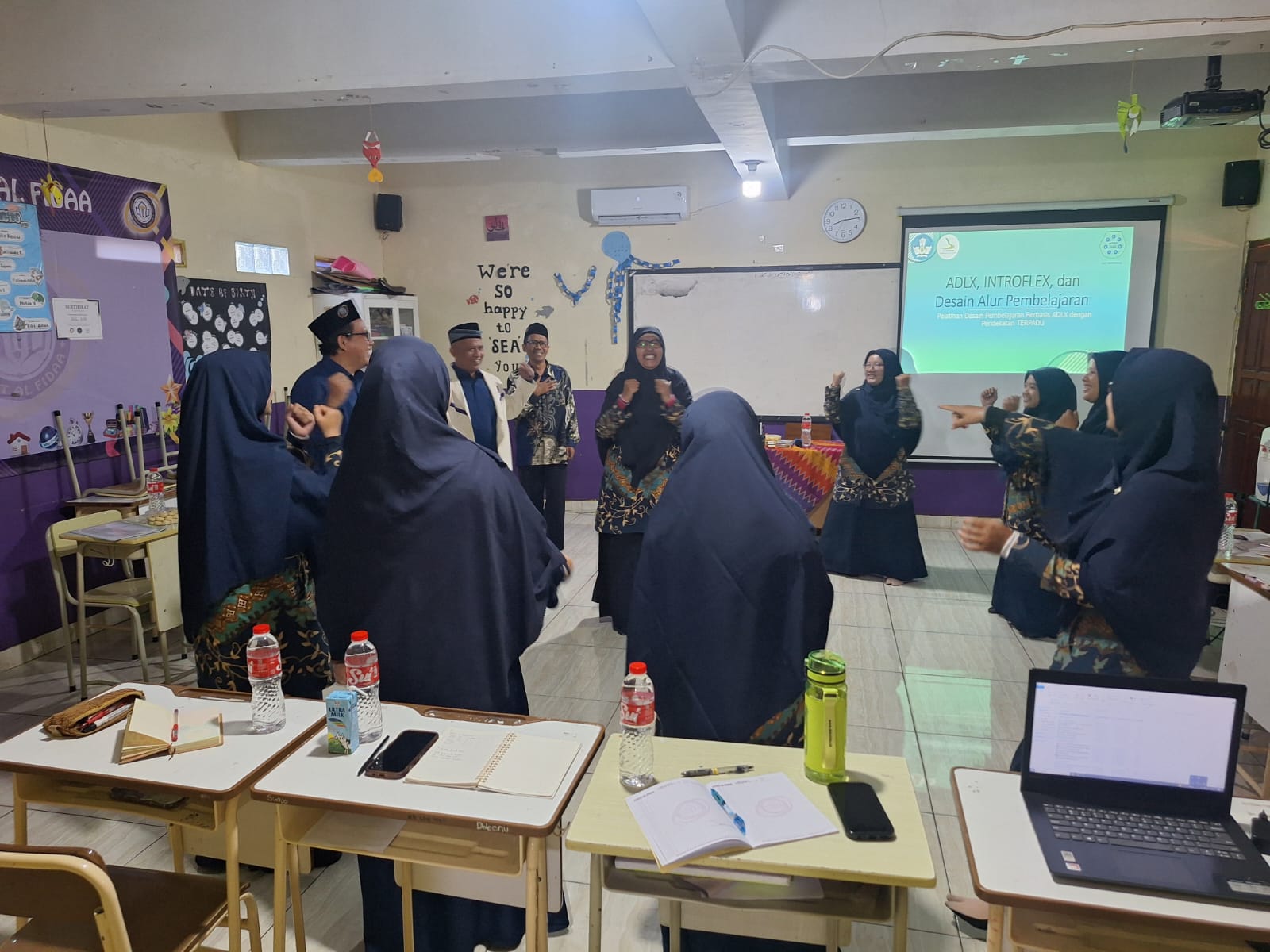 Unit SMAIT Al Fidaa melaksanakan Workshop Pendekatan Pembelajaran ADLX, INTROFLEX, TERPADU dan Bedah SKL JSIT 