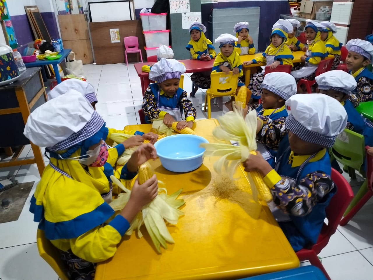 Keseruan Kegiatan Fun Cooking di TKIT Al Fidaa 
